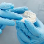 Czym zajmuje się ortodoncja?